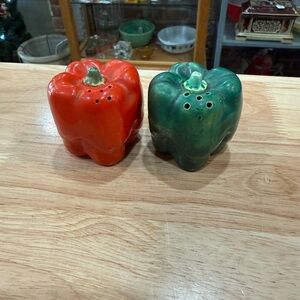 Red and Green Bell Pepper Shakers salt and pepper Japan vintage